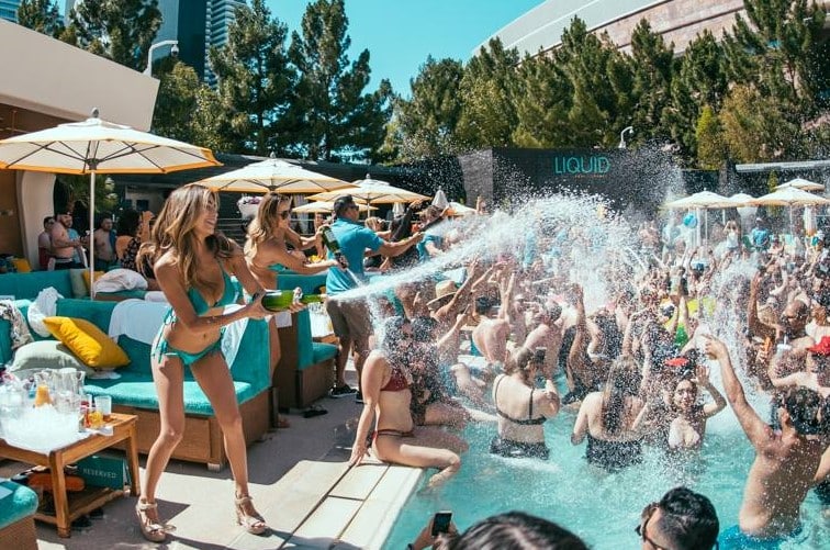 Las Vegas Red Capet VIP Pool Party services at liquid lounge