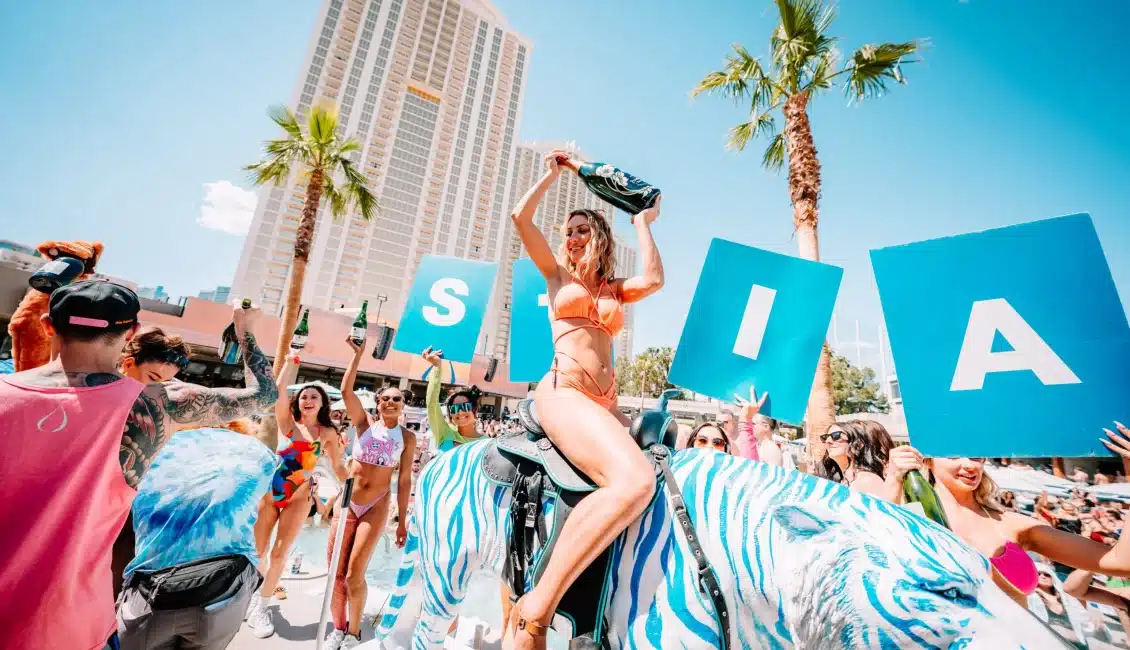 Las Vegas Beach Club Labor Day Bottle Service